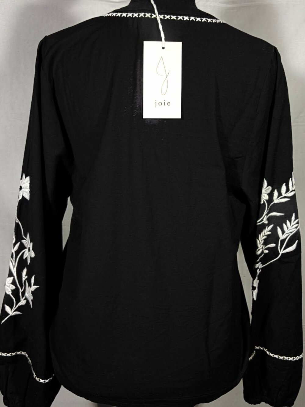 Joie Embroidered Blouse Women’s S Black White Floral V Neck Cotton + Flax NWT - Picture 4 of 7